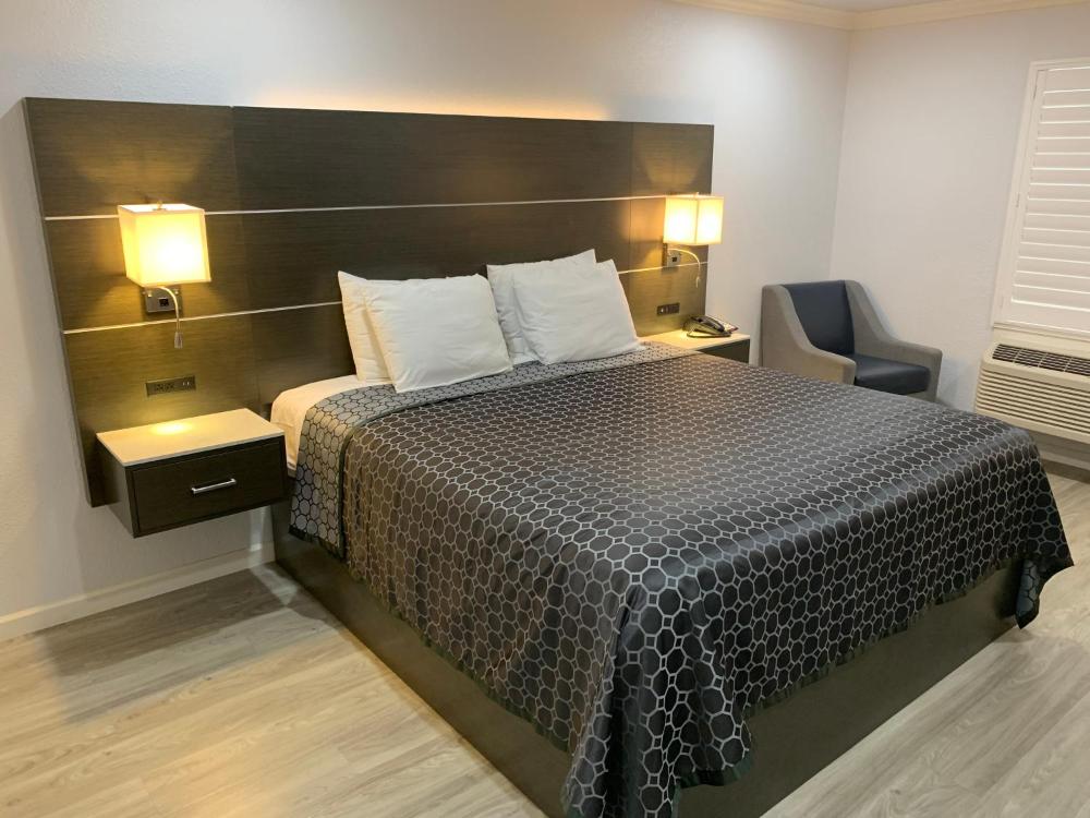 King Room - Disability Access interior